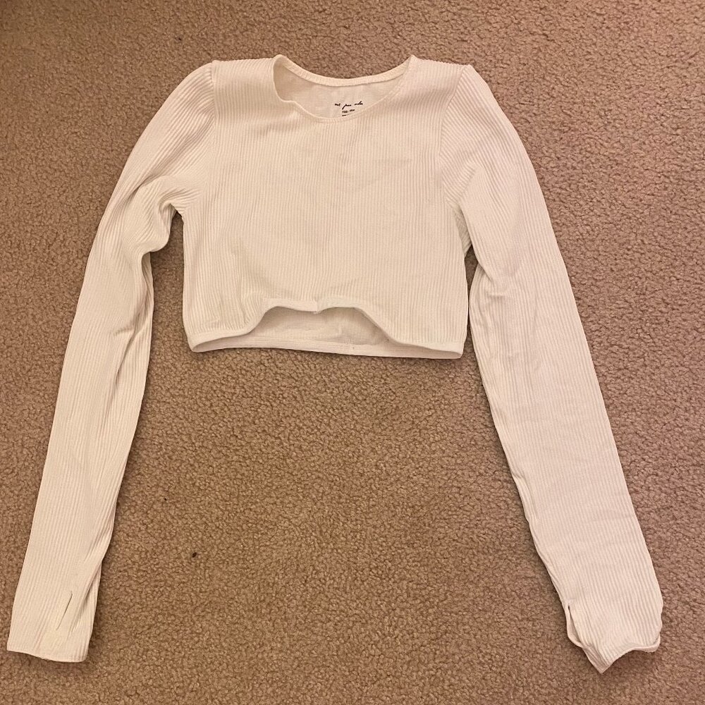 Urban outfiters cute white ribbed athletic top